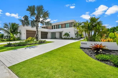 10955 Monte Rosa Drive, Palm Beach Gardens, FL 33412 - Photo 2
