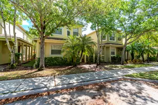 2558 SE Pineland Dr, Port Saint Lucie, FL 34952 - Photo 4