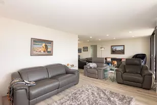 2400 Presidential Way, West Palm Beach, FL 33401 - Photo 20