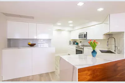 2400 Presidential Way #801, West Palm Beach, FL 33401 - Photo 4