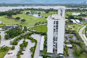 2400 Presidential Way, West Palm Beach, FL 33401 - Photo 38