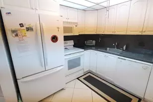 209 Greenbrier A, West Palm Beach, FL 33417 - Photo 6
