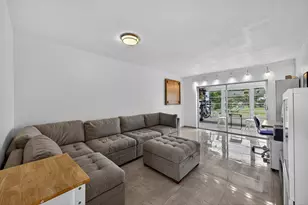 251 S Golf Blvd, Pompano Beach, FL 33064 - Photo 10