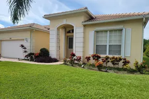 633 SW Long Key Ct, Port Saint Lucie, FL 34986 - Photo 1