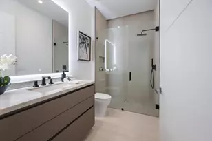 335 NE 5th St, Boca Raton, FL 33432 - Photo 14