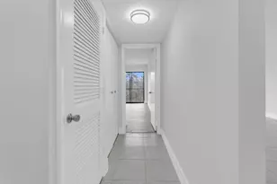 200 Jacaranda Country Club Dr, Plantation, FL 33324 - Photo 14