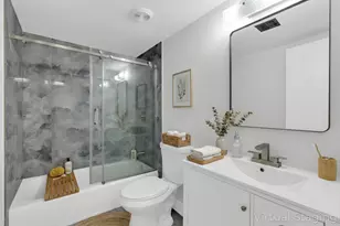 200 Jacaranda Country Club Dr, Plantation, FL 33324 - Photo 20