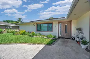 804 Holly Ave, Fort Pierce, FL 34982 - Photo 2