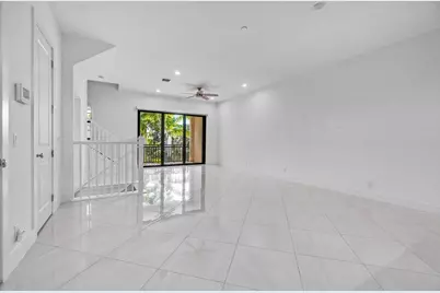 7115 Edison Place, Palm Beach Gardens, FL 33418 - Photo 10