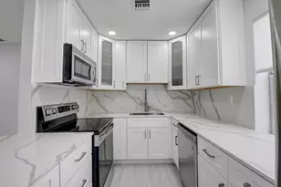 318 Monaco G, Delray Beach, FL 33446 - Photo 18