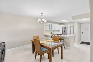 4539 Luxemburg Ct, Lake Worth, FL 33467 - Photo 8