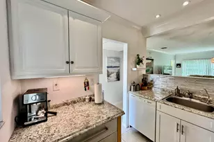 5161 W Oakland Park Blvd, Fort Lauderdale, FL 33313 - Photo 10