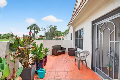 5834 Parkwalk Circle W, Boynton Beach, FL 33472 - Photo 4