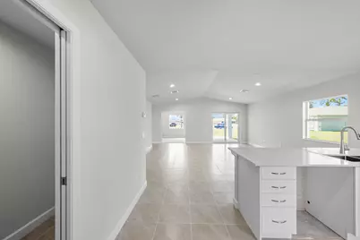 2 SE Hernando Lane, Port Saint Lucie, FL 34952 - Photo 4