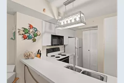 1590 S 42nd Circle #208, Vero Beach, FL 32967 - Photo 12