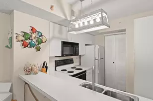 1590 S 42ND Cir, Vero Beach, FL 32967 - Photo 12