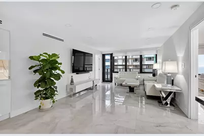 5225 Collins Avenue #1408, Miami Beach, FL 33140 - Photo 2