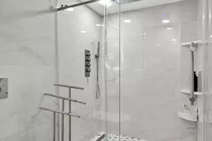 5225 Collins Ave, Miami Beach, FL 33140 - Photo 20