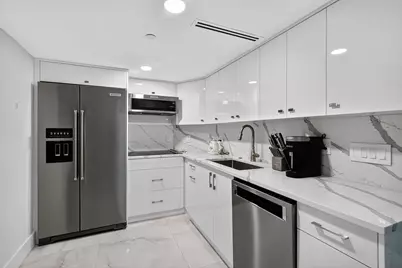 5225 Collins Avenue #1408, Miami Beach, FL 33140 - Photo 8