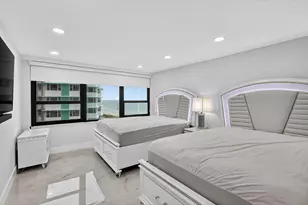 5225 Collins Ave, Miami Beach, FL 33140 - Photo 10
