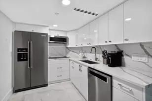 5225 Collins Ave, Miami Beach, FL 33140 - Photo 8