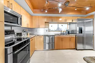 2480 Presidential Way, West Palm Beach, FL 33401 - Photo 12