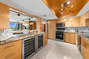 2480 Presidential Way, West Palm Beach, FL 33401 - Photo 10