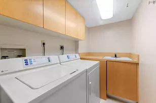 2480 Presidential Way, West Palm Beach, FL 33401 - Photo 14