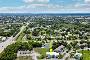 2129 SE Wild Meadow Cir, Port Saint Lucie, FL 34952 - Photo 4