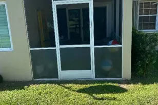 2102 N Maplewood Dr, Greenacres, FL 33415 - Photo 6