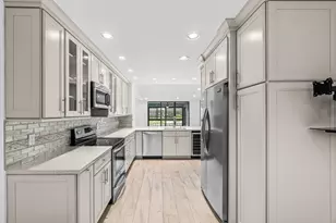 23 Eastgate Dr, Boynton Beach, FL 33436 - Photo 8