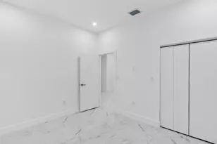533 NW 16th Ave, Fort Lauderdale, FL 33311 - Photo 18