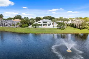11166 Isle Brook Ct, Wellington, FL 33414 - Photo 2