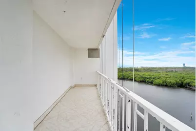 500 Bayview Drive #1521, Sunny Isles Beach, FL 33160 - Photo 16
