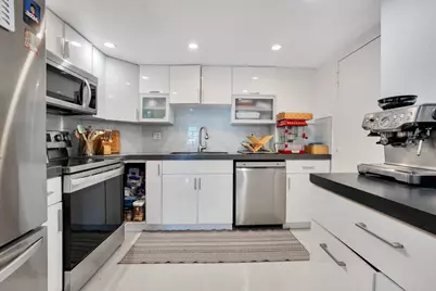 500 Bayview Drive #1521, Sunny Isles Beach, FL 33160 - Photo 8