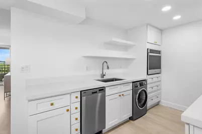 689 NE 6th Court #4050, Boynton Beach, FL 33435 - Photo 8