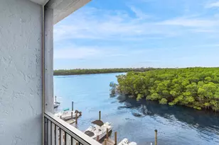 689 NE 6th Ct, Boynton Beach, FL 33435 - Photo 24