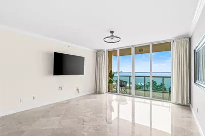 2650 Lake Shore Drive #703, Riviera Beach, FL 33404 - Photo 10