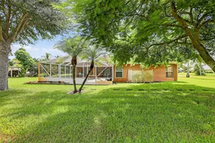152 SW Hawthorne Cir, Port Saint Lucie, FL 34953 - Photo 4