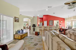 152 SW Hawthorne Cir, Port Saint Lucie, FL 34953 - Photo 20