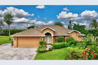 152 SW Hawthorne Circle, Port Saint Lucie, FL 34953 - Photo 1