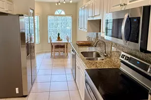 619 NE 7th Ave, Delray Beach, FL 33483 - Photo 10
