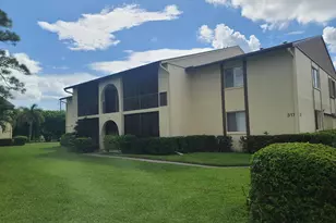 317 Knotty Pine Cir, Greenacres, FL 33463 - Photo 1