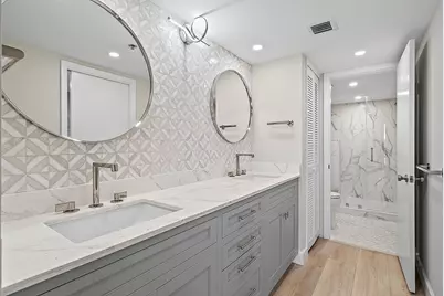 16910 Bay Street #E204, Jupiter, FL 33477 - Photo 6