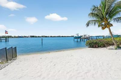 114 W Riverside Drive, Jupiter, FL 33469 - Photo 6