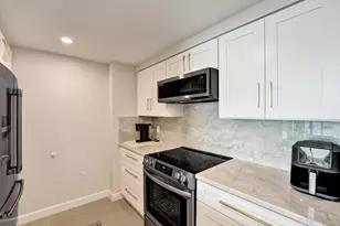 625 Casa Loma Blvd, Boynton Beach, FL 33435 - Photo 8