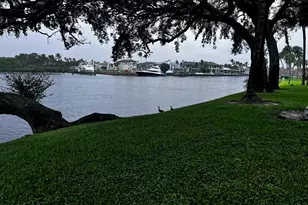 386 Golfview Rd, North Palm Beach, FL 33408 - Photo 24