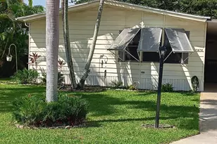 7874 SE Saratoga Dr, Hobe Sound, FL 33455 - Photo 2