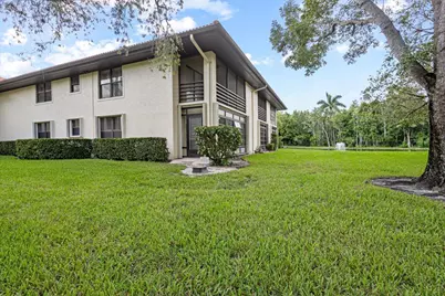 511 SW South River Drive #103, Stuart, FL 34997 - Photo 4