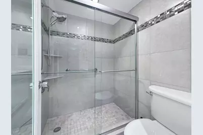 208 Wellington E, West Palm Beach, FL 33417 - Photo 14